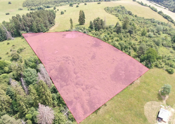 Lukratívny pozemok pri Liptovskej Mare na predaj