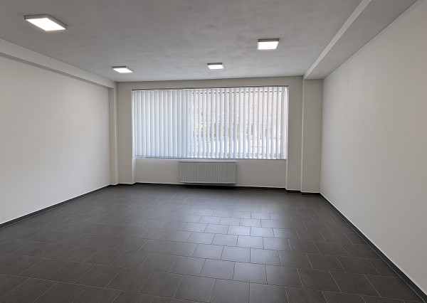 Na predaj priestory pre podnikanie – Kapitána Nálepku, L. Mikuláš