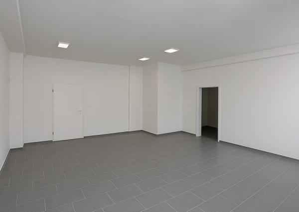 Na predaj priestory pre podnikanie – Kapitána Nálepku, L. Mikuláš