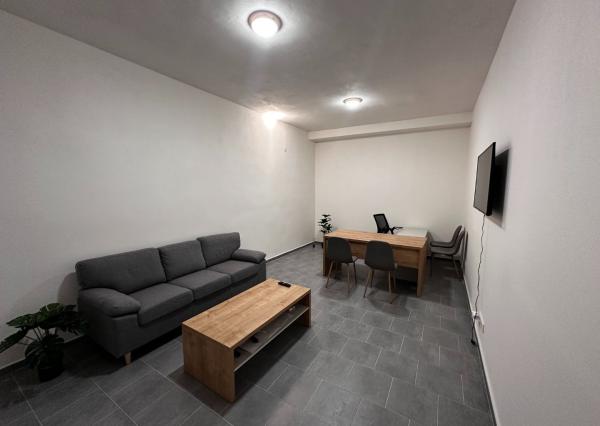 Na predaj priestory pre podnikanie – Kapitána Nálepku, L. Mikuláš