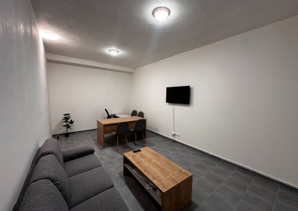 Na predaj priestory pre podnikanie – Kapitána Nálepku, L. Mikuláš