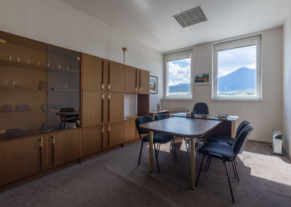 Na Predaj: polyfunkčná budova – Okoličné, Liptovský Mikuláš