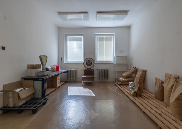 Na Predaj: polyfunkčná budova – Okoličné, Liptovský Mikuláš