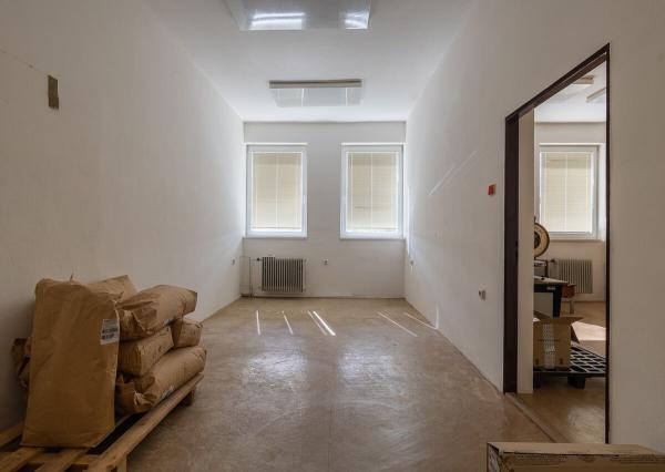 Na Predaj: polyfunkčná budova – Okoličné, Liptovský Mikuláš