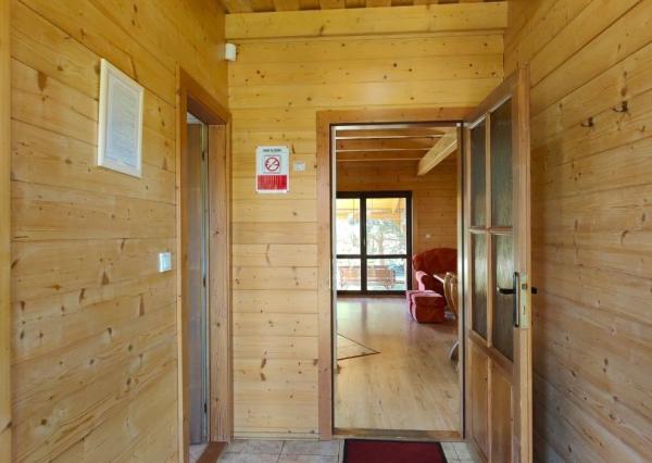 Na predaj štýlové drevenice na brehu Liptovskej Mary