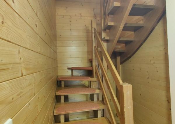 Na predaj štýlové drevenice na brehu Liptovskej Mary