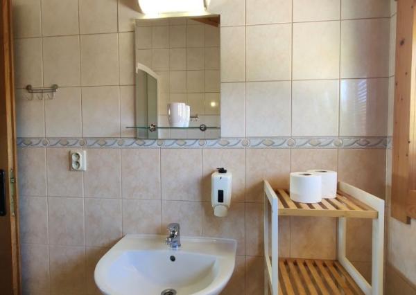 Na predaj štýlové drevenice na brehu Liptovskej Mary