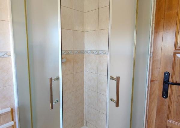 Na predaj štýlové drevenice na brehu Liptovskej Mary