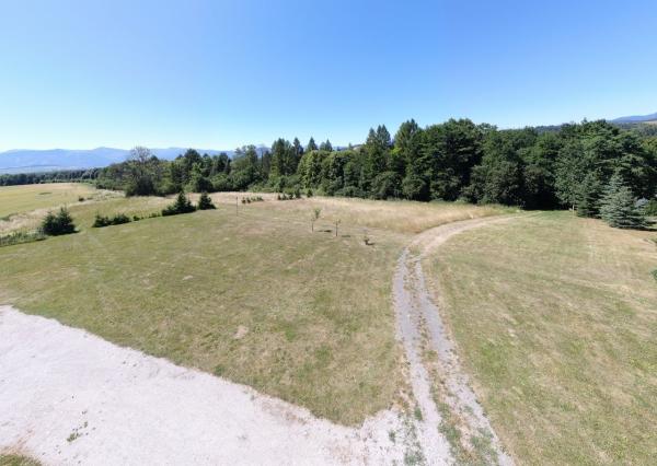 Na predaj štýlové drevenice na brehu Liptovskej Mary