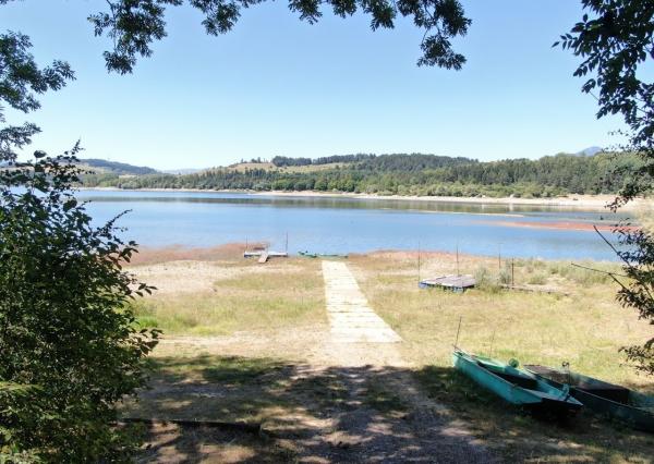 Na predaj štýlové drevenice na brehu Liptovskej Mary