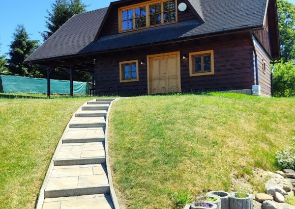 Rezervované Na predaj rodinný dom – drevenica v obci Vyšné Malatíny (Liptov)