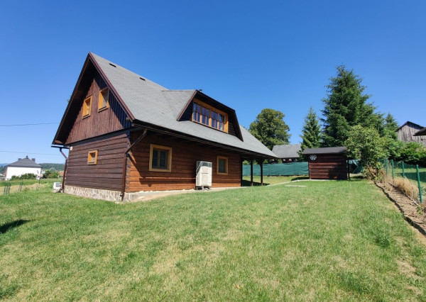 Rezervované Na predaj rodinný dom – drevenica v obci Vyšné Malatíny (Liptov)