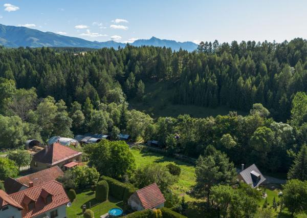 Výnimočná investičná príležitosť Rodinný dom s pozemkom 2712 m² na predaj – Jamník, Liptov 