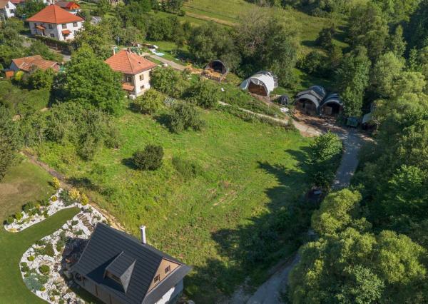 Výnimočná investičná príležitosť Rodinný dom s pozemkom 2712 m² na predaj – Jamník, Liptov 