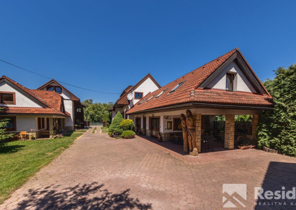 Rodinná usadlosť pri Váhu – domov, ktorý má dušu… aj potenciál!