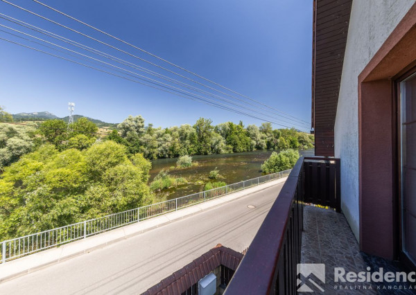 Rodinná usadlosť pri Váhu – domov, ktorý má dušu… aj potenciál!