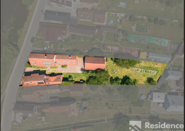 Rodinná usadlosť pri Váhu – domov, ktorý má dušu… aj potenciál!