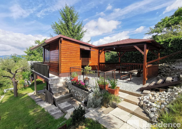 Na predaj záhradná chatka s krásnym výhľadom na mesto, Liptovský Mikuláš