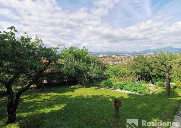 Na predaj záhradná chatka s krásnym výhľadom na mesto, Liptovský Mikuláš