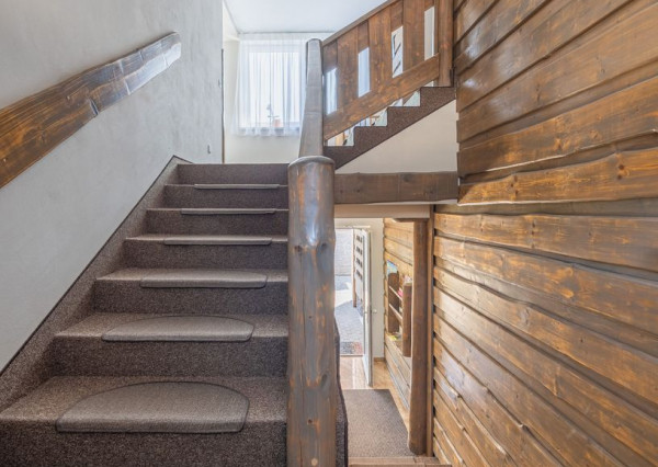 Na predaj jednospáľňové apartmány v Bešeňovej – len 100 m od aquaparku!