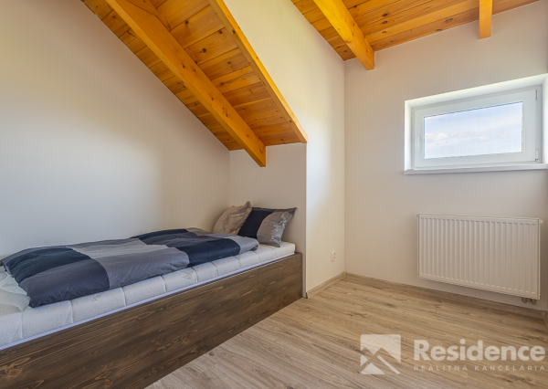 Na predaj – 5-izbový rodinný dom v obci Svätý Kríž