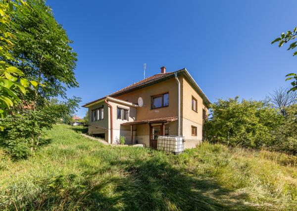 Výnimočná investičná príležitosť Rodinný dom s pozemkom 2712 m² na predaj – Jamník, Liptov 