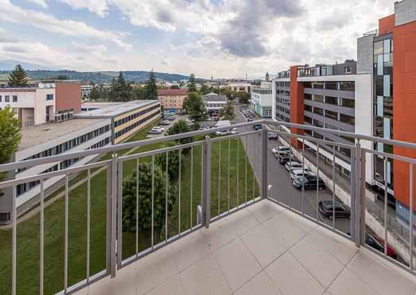 Na prenájom 3-izbový mezonet v centre Liptovského Mikuláša