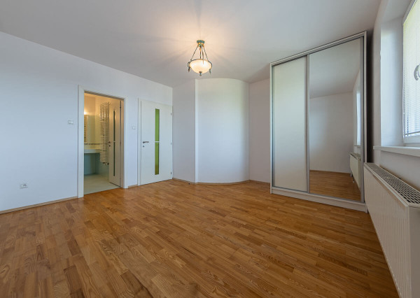 Na prenájom 3-izbový mezonet v centre Liptovského Mikuláša