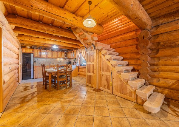 Jedinečný zrub v Nízkych Tatier – ideálny pre rodinu aj ako investícia