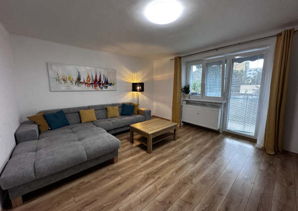 REZERVOVANE Moderný a priestranný 2-izbový byt v centre so zariadením