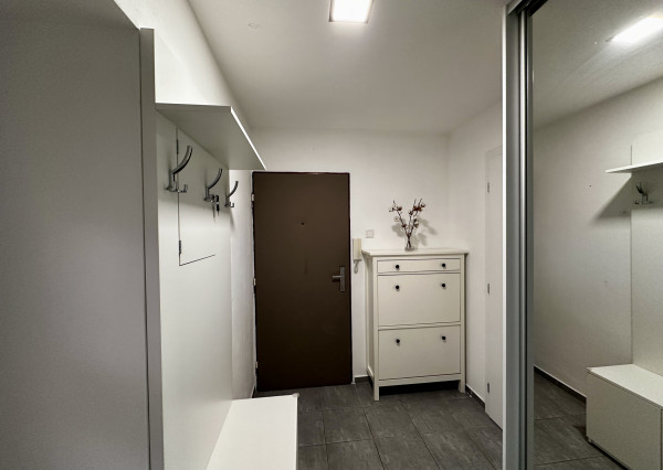REZERVOVANE Moderný a priestranný 2-izbový byt v centre so zariadením