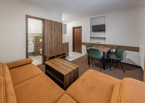 Na predaj jednospáľňové apartmány v Bešeňovej – len 100 m od aquaparku!