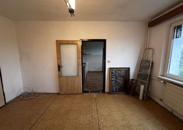 REZERVOVANE 2-izbový byt v pôvodnom stave – Podbreziny, Priebežná