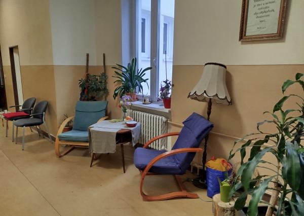 Veľká kancelária so zázemím v historickej budove na prenájom