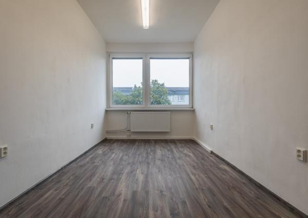 Obchodné priestory a kancelárie na prenájom – Martin, Sever