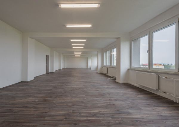 Obchodné priestory a kancelárie na prenájom – Martin, Sever