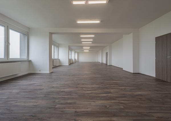 Obchodné priestory a kancelárie na prenájom – Martin, Sever