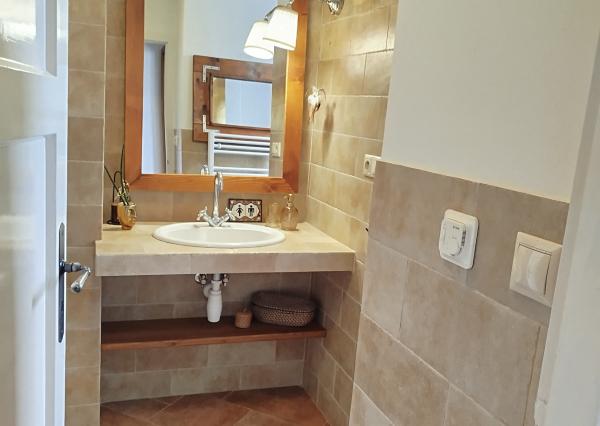 Prenájom: štýlový dvojizbový byt v centre mesta