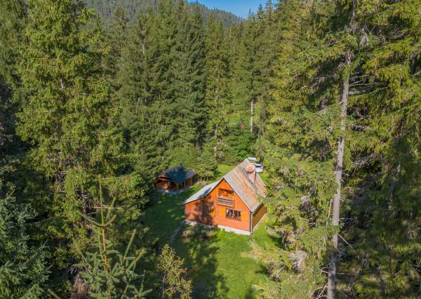 Na predaj čarovná chata uprostred lesa – Liptovský Ján