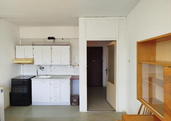 REZERVOVANÉ: Garsónka v centre LM na predaj