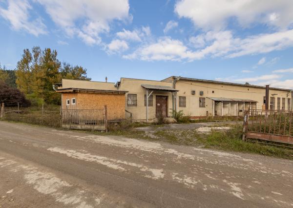 Na predaj rozsiahly objekt na podnikanie v Liskovej