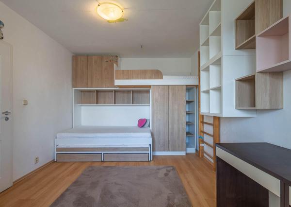 Na prenájom priestranný 3-izbový byt v Liptovskom Mikuláši