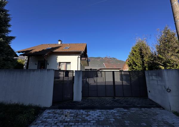 Na predaj: Moderný rodinný dom – Prosiek, Liptovský Mikuláš