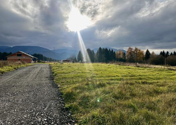 Na predaj stavebný pozemok s výmerou 722 m² – Jamník, Liptov