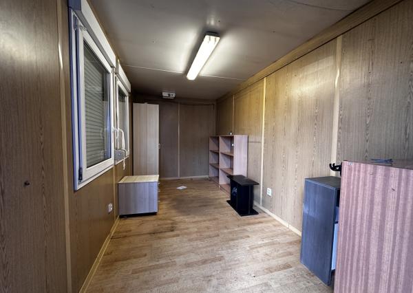 Oplotený areál na prenájom – skvelá poloha pri hlavnej ceste