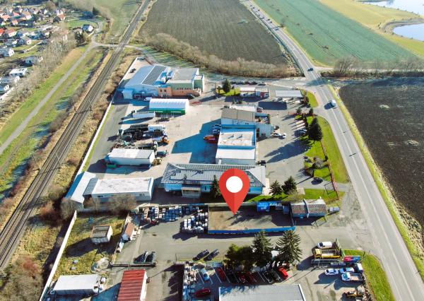 Oplotený areál na prenájom – skvelá poloha pri hlavnej ceste