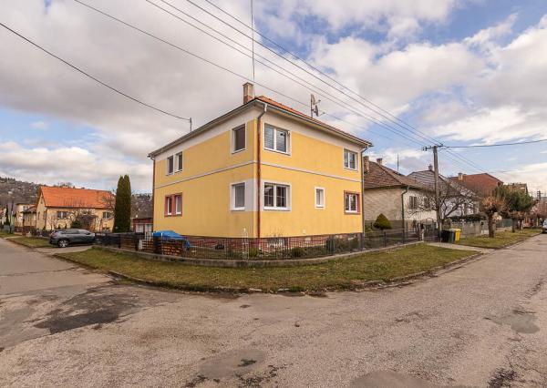 Priestranný byt s podkrovím – Liptovský Mikuláš