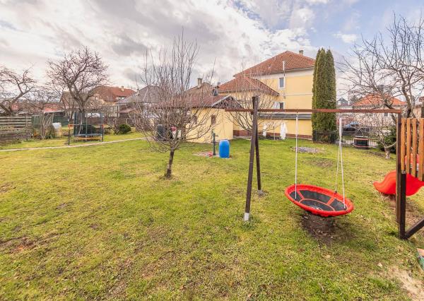 Priestranný byt s podkrovím – Liptovský Mikuláš