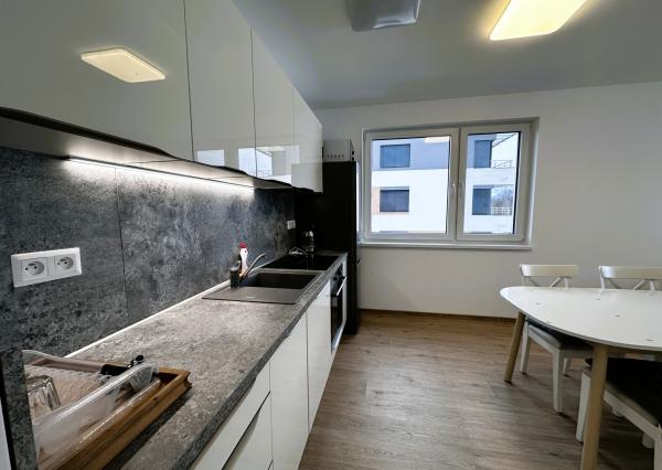 Prenájom: nový 2i byt + kryté parkovanie – Liptovský Mikuláš