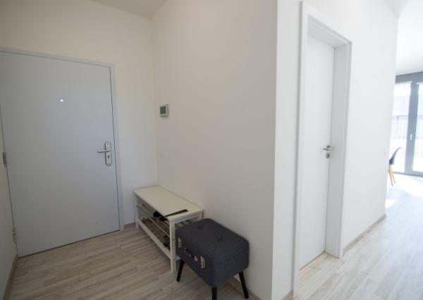 Moderný byt s terasou na prenájom - Victory Port Palúdzka